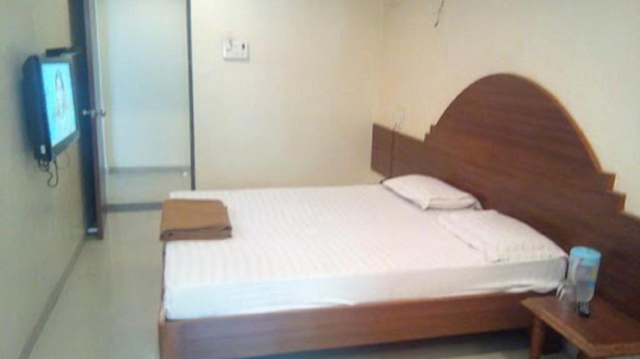 Hotel Rajdeep Pune Dış mekan fotoğraf