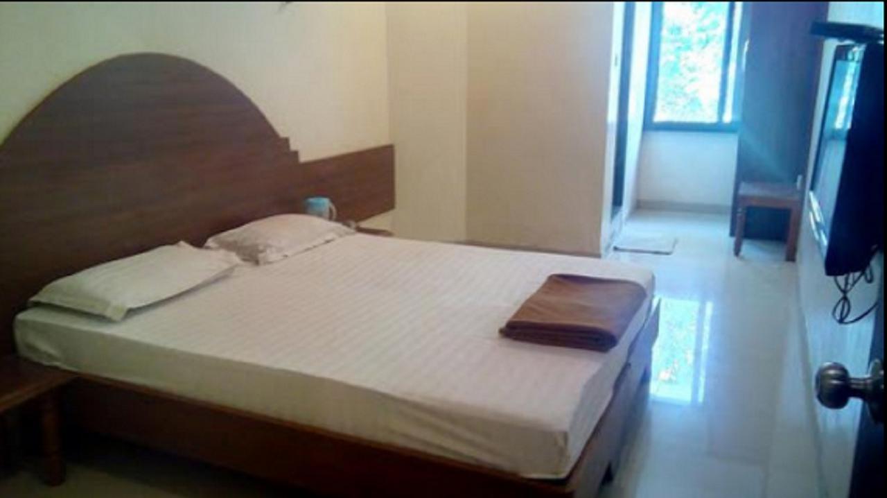 Hotel Rajdeep Pune Dış mekan fotoğraf