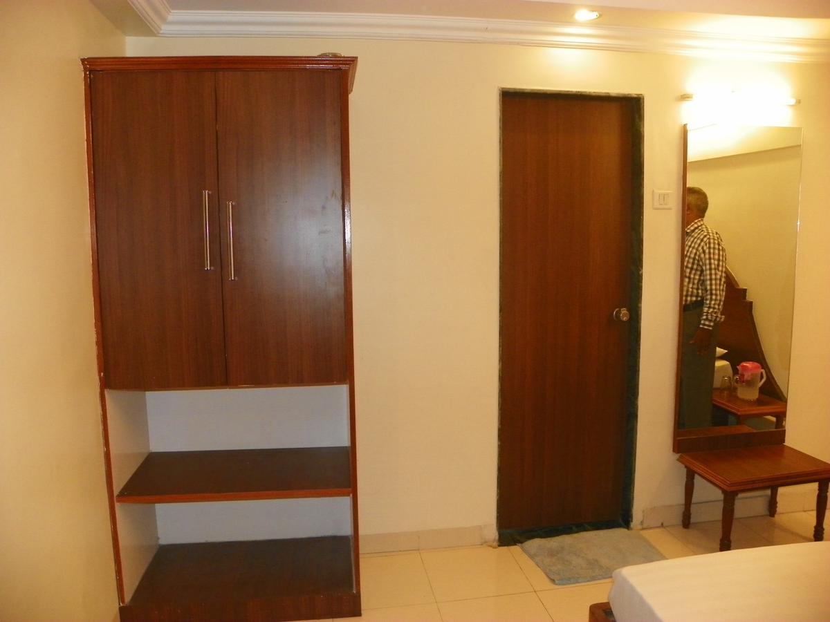 Hotel Rajdeep Pune Dış mekan fotoğraf