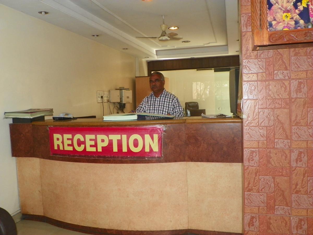 Hotel Rajdeep Pune Dış mekan fotoğraf