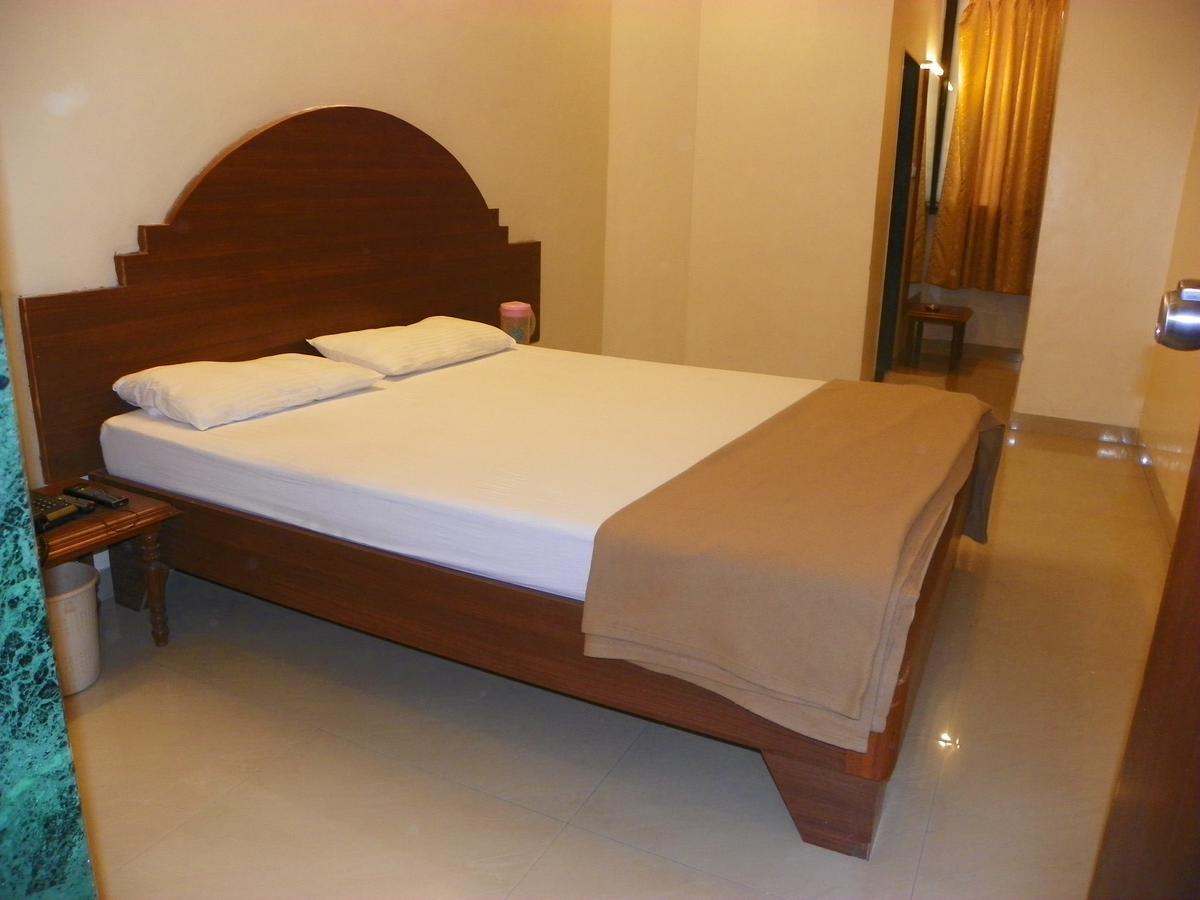 Hotel Rajdeep Pune Dış mekan fotoğraf